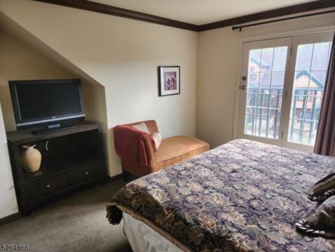 1 Pine Crescent Vernon NJ 07462