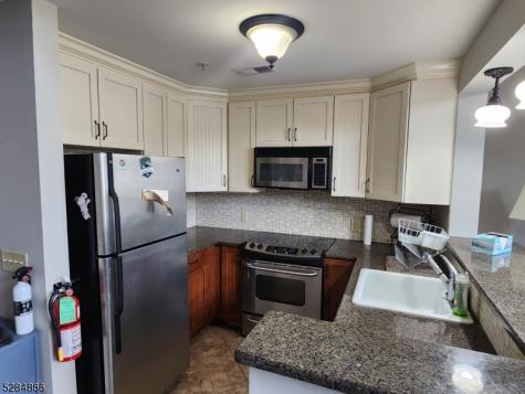1 Pine Crescent Vernon NJ 07462