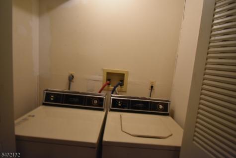 3 Ridgedale Drive Clinton NJ 08801