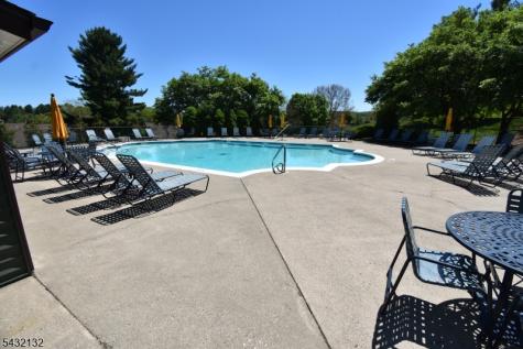 3 Ridgedale Drive Clinton NJ 08801