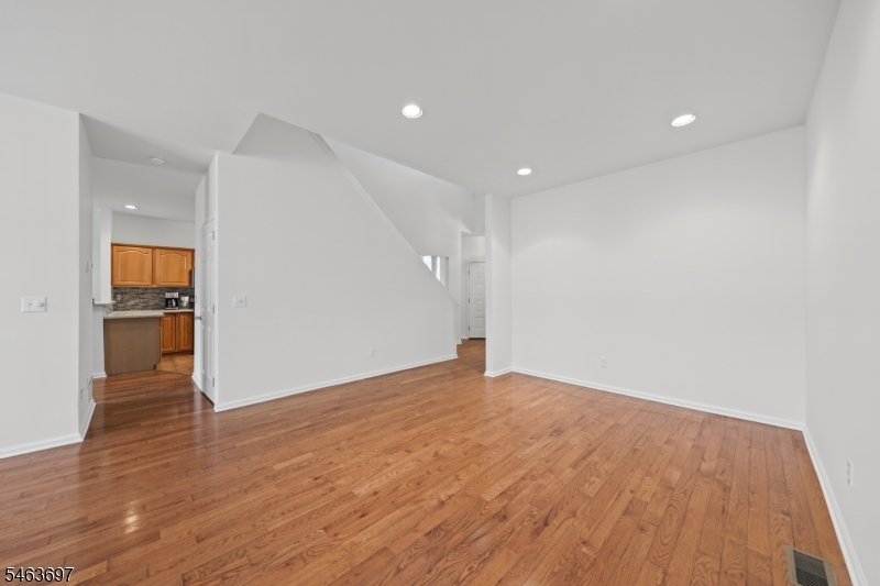 4 Hornbeam Way Hardyston NJ 07419