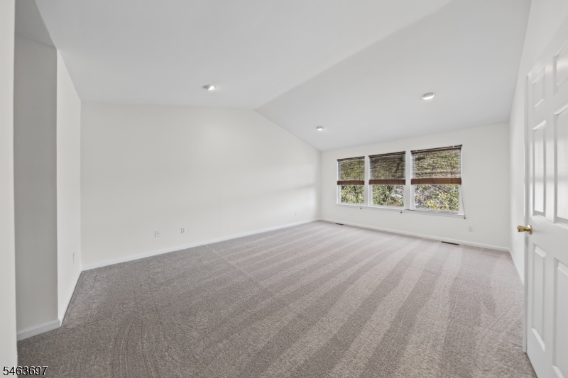 4 Hornbeam Way Hardyston NJ 07419