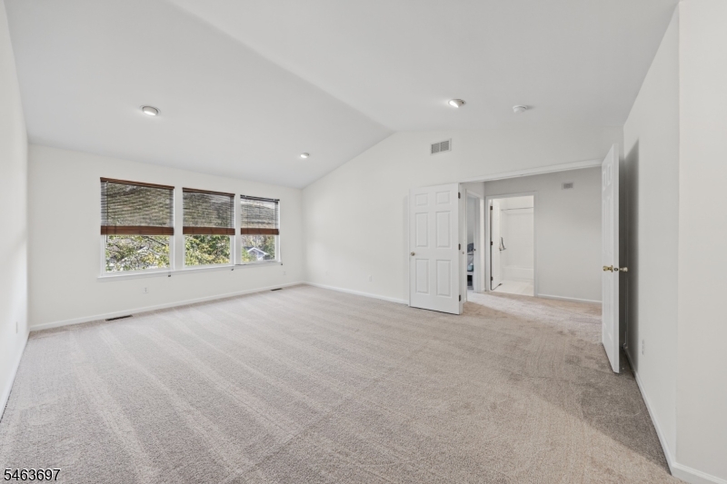 4 Hornbeam Way Hardyston NJ 07419
