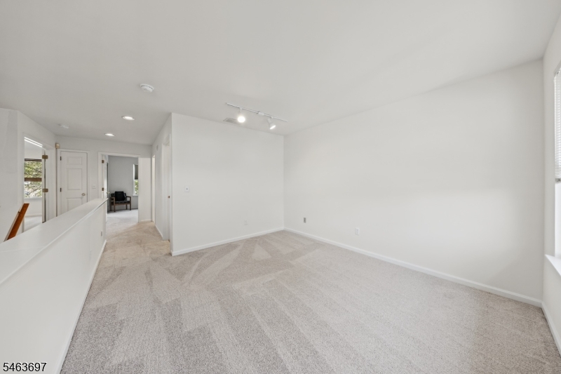 4 Hornbeam Way Hardyston NJ 07419