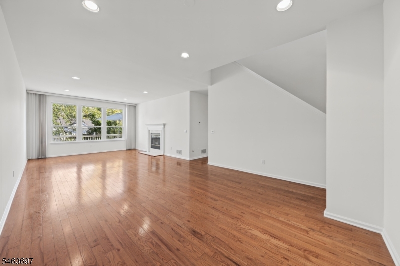 4 Hornbeam Way Hardyston NJ 07419