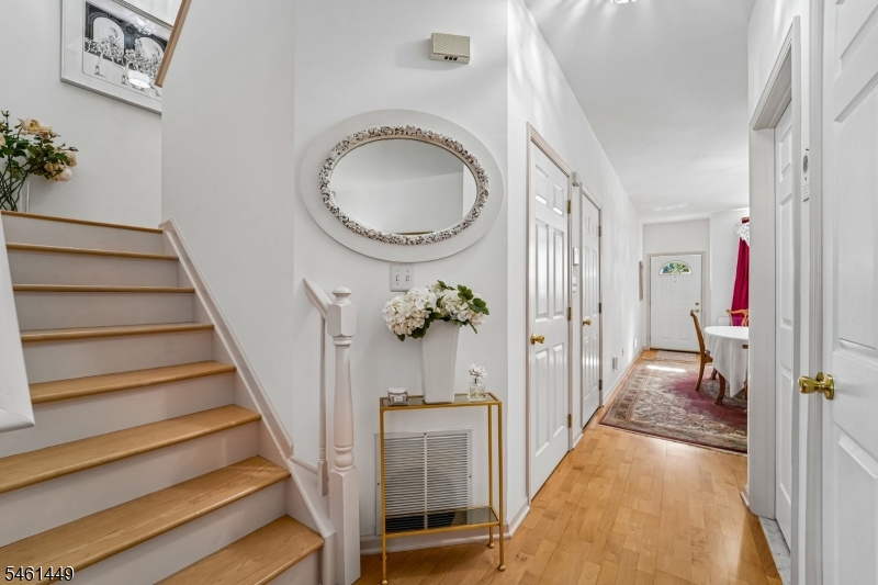 136 Cambridge Drive Nutley NJ 07110