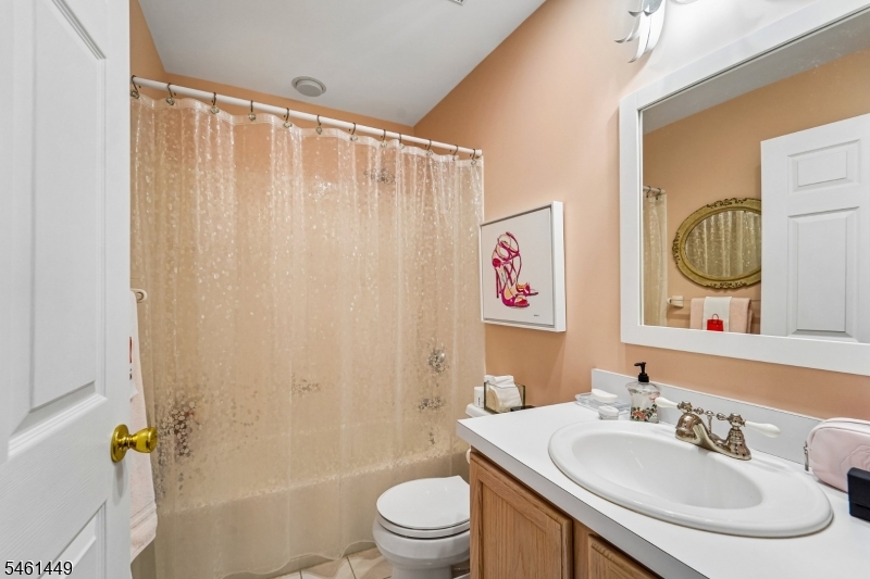 136 Cambridge Drive Nutley NJ 07110