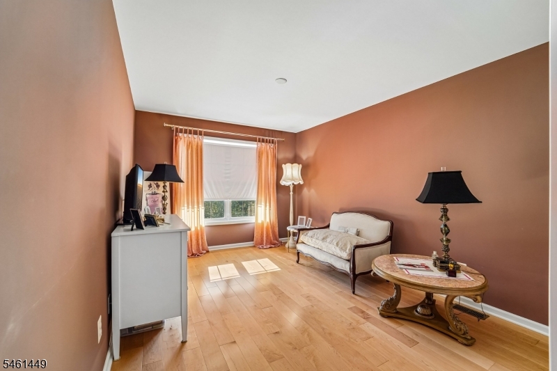 136 Cambridge Drive Nutley NJ 07110