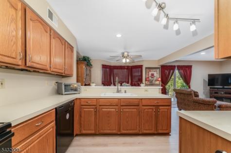 34 Pond Ridge Drive Clinton NJ 08809