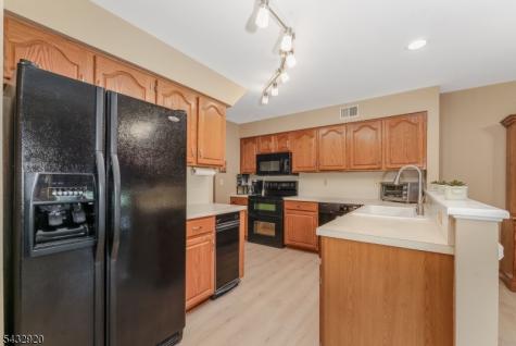 34 Pond Ridge Drive Clinton NJ 08809