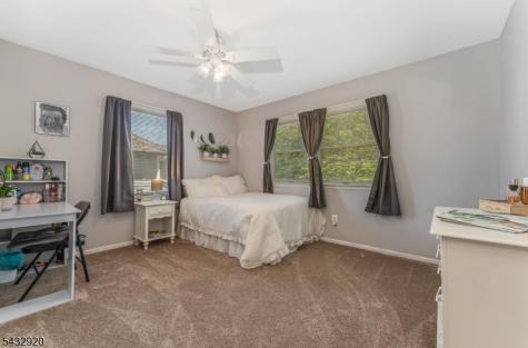 34 Pond Ridge Drive Clinton NJ 08809
