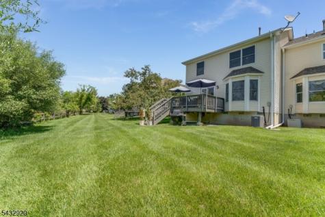 34 Pond Ridge Drive Clinton NJ 08809