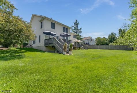 34 Pond Ridge Drive Clinton NJ 08809