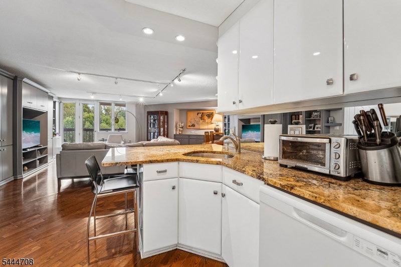 10 Smith Manor Boulevard West Orange NJ 07052