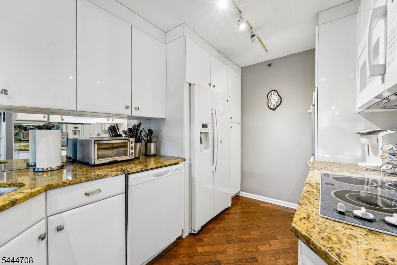 10 Smith Manor Boulevard West Orange NJ 07052