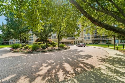 10 Smith Manor Boulevard West Orange NJ 07052