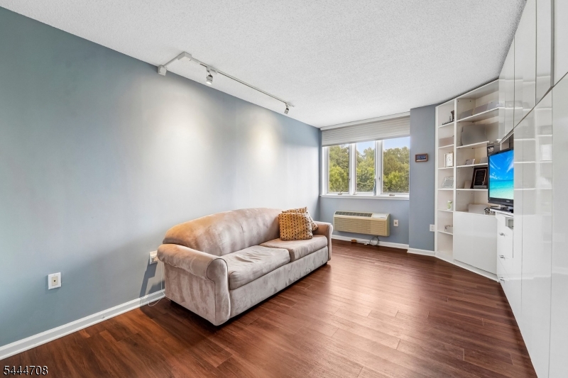 10 Smith Manor Boulevard West Orange NJ 07052