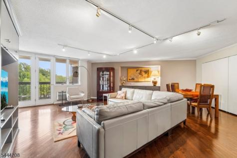 10 Smith Manor Boulevard West Orange NJ 07052