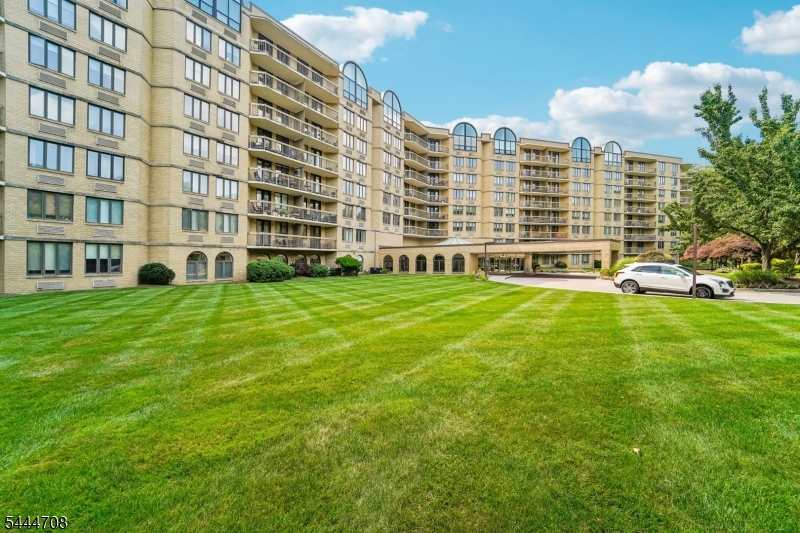 10 Smith Manor Boulevard West Orange NJ 07052