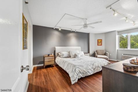 10 Smith Manor Boulevard West Orange NJ 07052