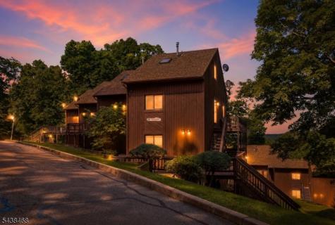 4 Telemark Drive Vernon NJ 07462