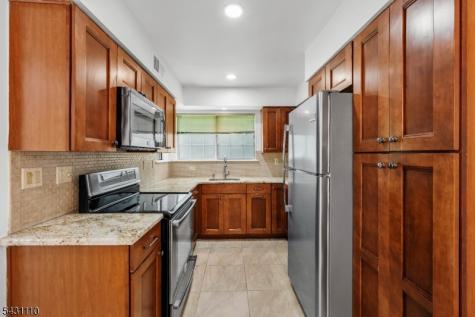 73 Encampment Drive Ondo Bedminster NJ 07921