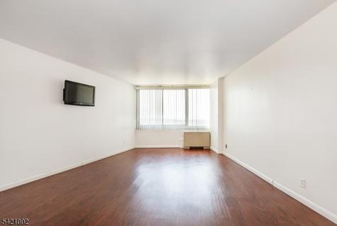 1 Claridge Drive Verona NJ 07044
