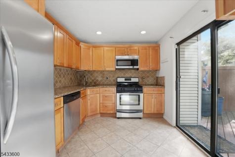 2 Veros Lane Franklin NJ 08823