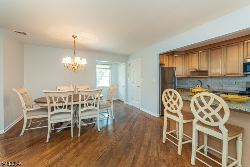 11 Dara Drive East Hanover NJ 07936