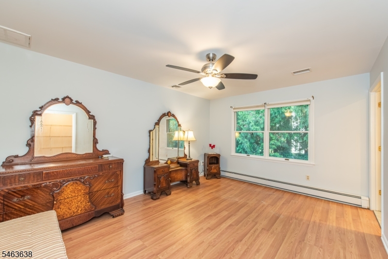 11 Dara Drive East Hanover NJ 07936