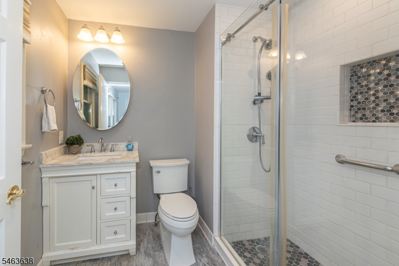 11 Dara Drive East Hanover NJ 07936