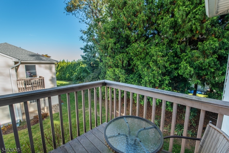 11 Dara Drive East Hanover NJ 07936