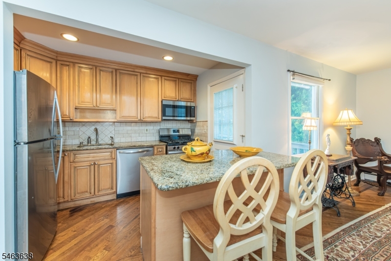 11 Dara Drive East Hanover NJ 07936