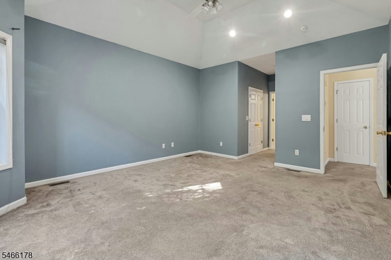 16 Havenhill Road Hardyston NJ 07419