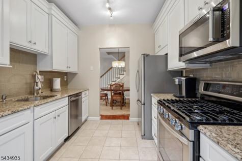 49 Buckingham Court Randolph NJ 07869