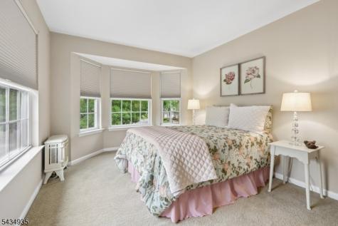 49 Buckingham Court Randolph NJ 07869