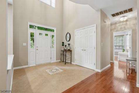 49 Buckingham Court Randolph NJ 07869