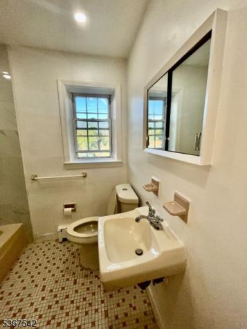 565 Grove Street Clifton NJ 07013