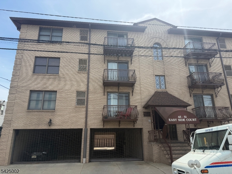 45 Gotthardt Street Newark NJ 07105