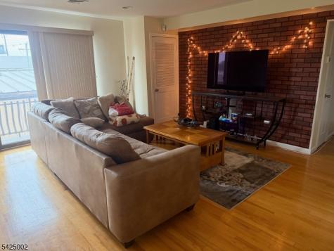 45 Gotthardt Street Newark NJ 07105