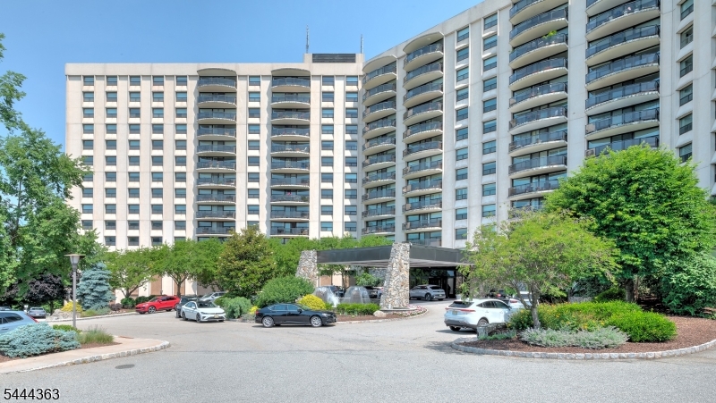 2 Claridge Drive Verona NJ 07044