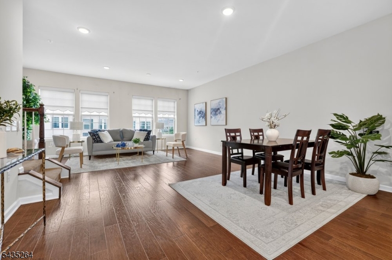 18 Cortland Court Livingston NJ 07039