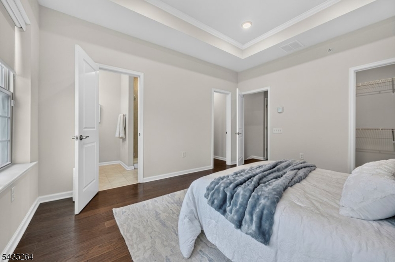 18 Cortland Court Livingston NJ 07039