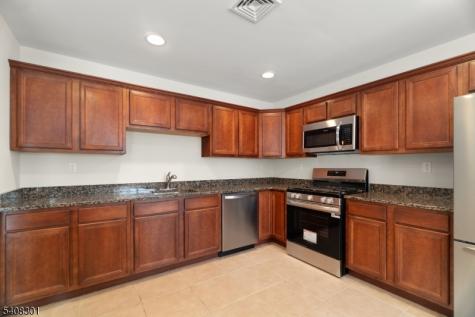 19 Winding Way Hardyston NJ 07419