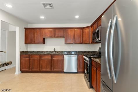 19 Winding Way Hardyston NJ 07419