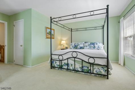 138 Leonardo Drive West Orange NJ 07052