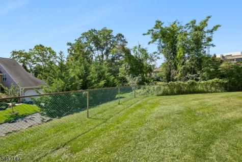 138 Leonardo Drive West Orange NJ 07052