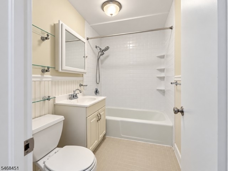 14 River Road Nutley NJ 07110