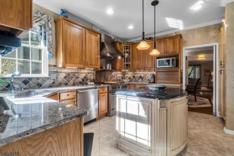 31 Dickinson Road Bernards NJ 07920