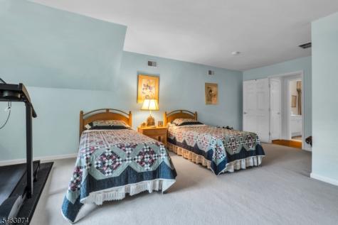 31 Dickinson Road Bernards NJ 07920